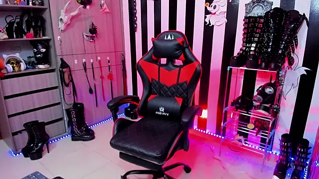 daven56 online show from 02-25-25, 04:31