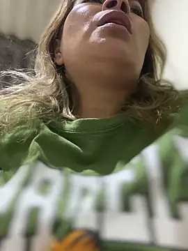 Snapshot of Jlo_69 chatting on 03-11-25, 02:10 Jlo 69 online show from 03-11-25, 02:10