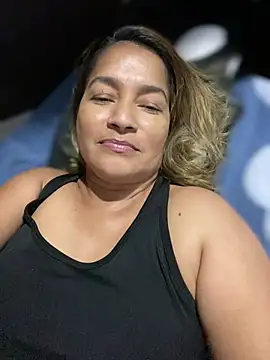 Snapshot of Jlo_69 chatting on 03-23-25, 04:49 Jlo 69 online show from 03-23-25, 04:49