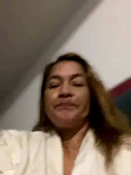 Snapshot of Jlo_69 chatting on 10-09-25, 04:21 Jlo 69 online show from 10-09-25, 04:21