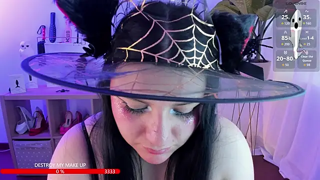 Snapshot of catha_cat chatting on 10-28-25, 05:59 catha cat online show from 10-28-25, 05:59