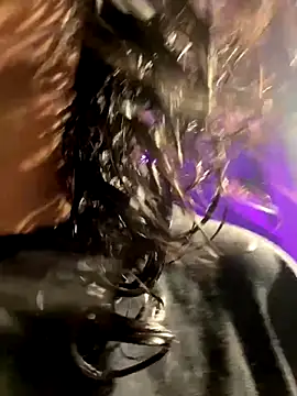 Amareto  online show from 12-15-25, 11:14