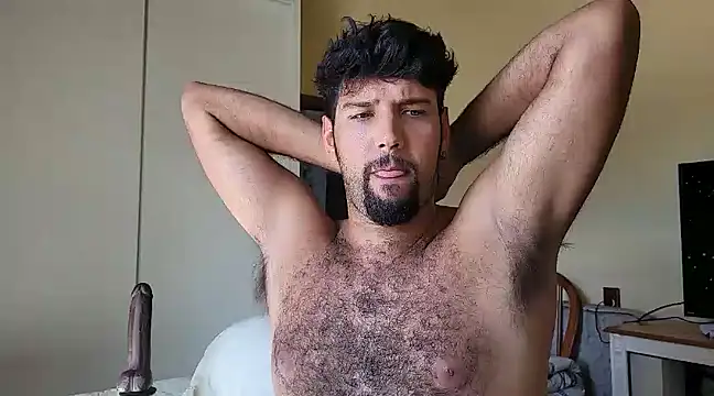 Snapshot of Luksmen chatting on 12-12-24, 07:15 Luksmen online show from 12-12-24, 07:15