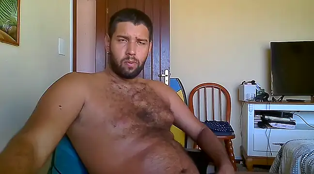 Snapshot of Luksmen chatting on 03-05-25, 07:49 Luksmen online show from 03-05-25, 07:49