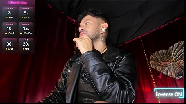 Snapshot of LatinMilk_ chatting on 01-16-25, 09:19 LatinMilk online show from 01-16-25, 09:19