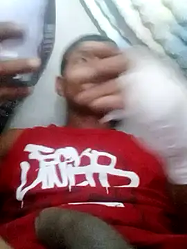 Snapshot of Moreno1813 chatting on 03-18-25, 02:48 Moreno1813 online show from 03-18-25, 02:48