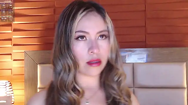 Ammy Castro online show from 12-28-24, 03:26