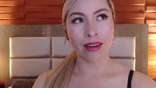 Ammy Castro online show from 02-07-25, 07:49