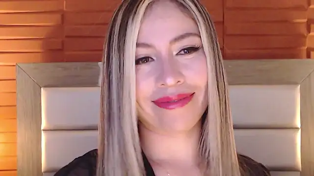 Ammy Castro online show from 02-26-25, 07:38