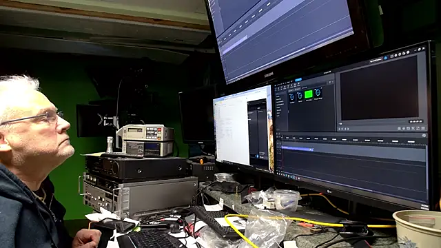 ButtCrackShowing-OOPS online show from 04-21-26, 02:15