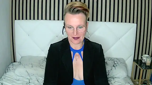 Snapshot of xxNoeliaxx chatting on 01-25-25, 08:10 xxNoeliaxx online show from 01-25-25, 08:10