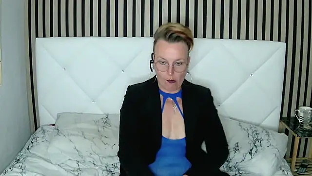 Snapshot of xxNoeliaxx chatting on 01-25-25, 11:13 xxNoeliaxx online show from 01-25-25, 11:13