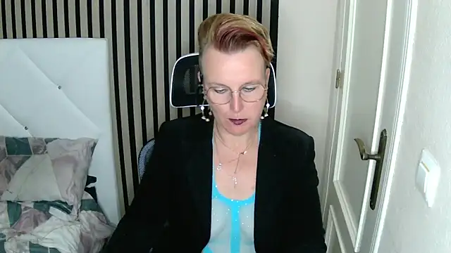 Snapshot of xxNoeliaxx chatting on 03-04-25, 07:51 xxNoeliaxx online show from 03-04-25, 07:51