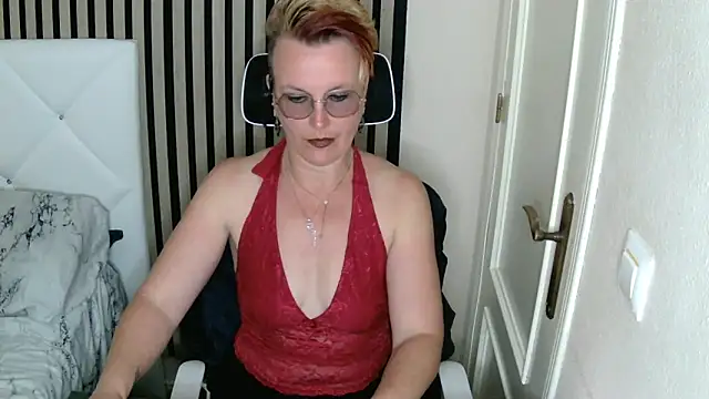 Snapshot of xxNoeliaxx chatting on 03-23-25, 07:42 xxNoeliaxx online show from 03-23-25, 07:42