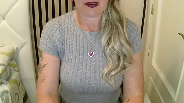 xxNoeliaxx online show from 03-02-26, 08:32