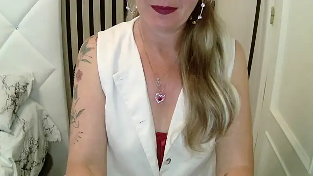 xxNoeliaxx online show from 04-05-26, 07:38