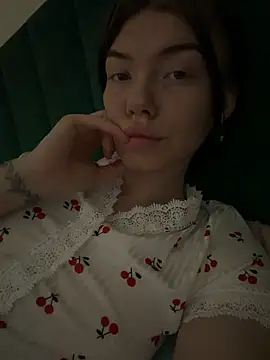 Lisaaa Alisa online show from 03-06-26, 10:06