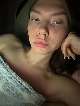 Snapshot of Lisaaa_Alisa chatting on 06-20-26, 10:12 Lisaaa Alisa online show from 06-20-26, 10:12