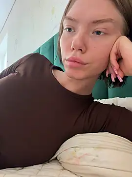 Snapshot of Lisaaa_Alisa chatting on 07-23-26, 04:21 Lisaaa Alisa online show from 07-23-26, 04:21