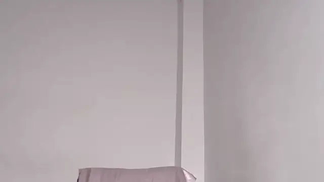 Snapshot of caarlywhitee chatting on 11-20-25, 01:06 caarlywhitee online show from 11-20-25, 01:06