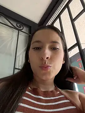 LittleDoll    online show from 03-04-26, 01:28