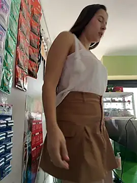 LittleDoll    online show from 03-05-26, 12:56