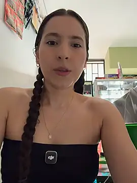 Snapshot of LittleDoll___ chatting on 08-01-26, 12:26 LittleDoll online show from 08-01-26, 12:26