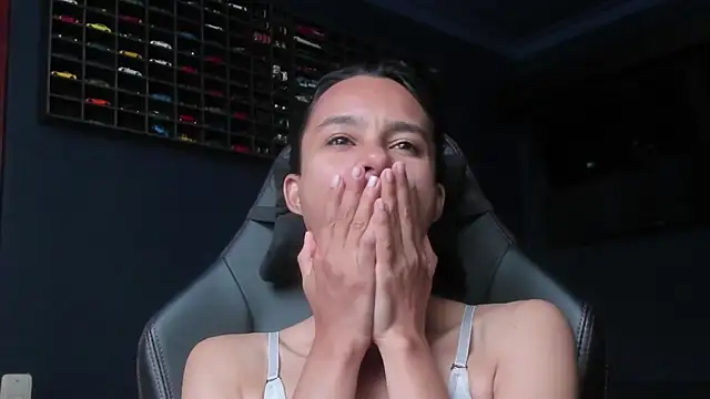 SamanthaWatson online show from 03-17-25, 05:27