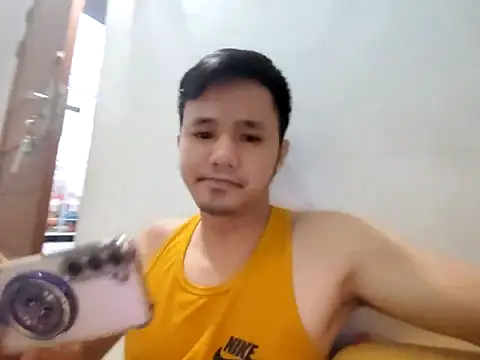 Snapshot of andi888999 chatting on 11-20-25, 12:49 andi888999 online show from 11-20-25, 12:49