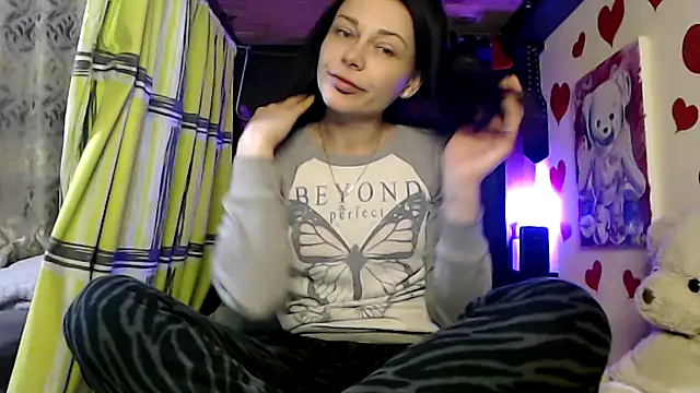 Snapshot of HarleyQuinn_69 chatting on 01-16-25, 10:23 HarleyQuinn 69 online show from 01-16-25, 10:23