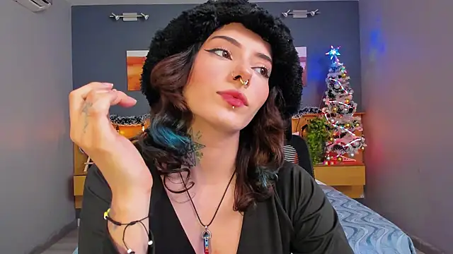 Snapshot of LiliJones_ chatting on 12-07-24, 04:47 LiliJones online show from 12-07-24, 04:47