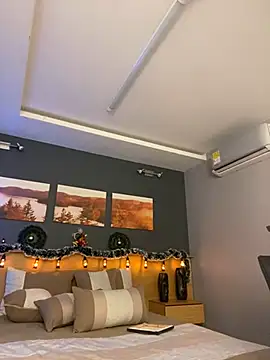 Snapshot of LiliJones_ chatting on 12-09-24, 07:39 LiliJones online show from 12-09-24, 07:39