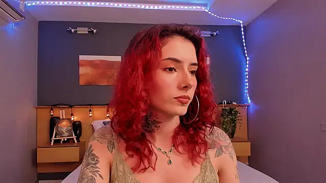 Snapshot of LiliJones_ chatting on 01-11-25, 04:57 LiliJones online show from 01-11-25, 04:57