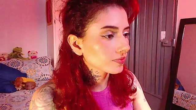 Snapshot of LiliJones_ chatting on 02-04-25, 09:20 LiliJones online show from 02-04-25, 09:20