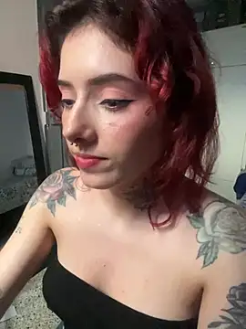 Snapshot of LiliJones_ chatting on 02-07-25, 09:48 LiliJones online show from 02-07-25, 09:48