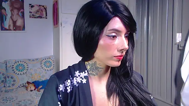 Snapshot of LiliJones_ chatting on 02-11-25, 07:38 LiliJones online show from 02-11-25, 07:38