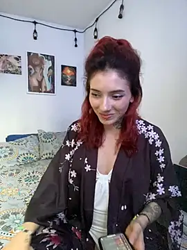 Snapshot of LiliJones_ chatting on 02-13-25, 05:33 LiliJones online show from 02-13-25, 05:33