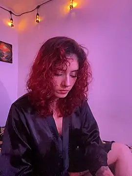 Snapshot of LiliJones_ chatting on 02-26-25, 07:05 LiliJones online show from 02-26-25, 07:05