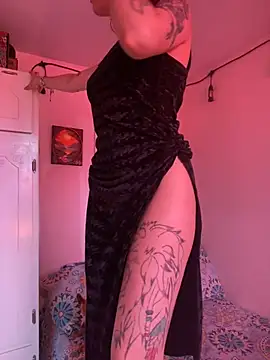 Snapshot of LiliJones_ chatting on 03-11-25, 05:35 LiliJones online show from 03-11-25, 05:35