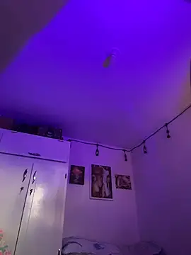 Snapshot of LiliJones_ chatting on 03-18-25, 10:26 LiliJones online show from 03-18-25, 10:26