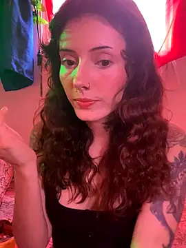 Snapshot of LiliJones_ chatting on 10-02-25, 05:31 LiliJones online show from 10-02-25, 05:31