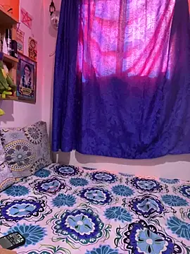 Snapshot of LiliJones_ chatting on 11-07-25, 02:06 LiliJones online show from 11-07-25, 02:06