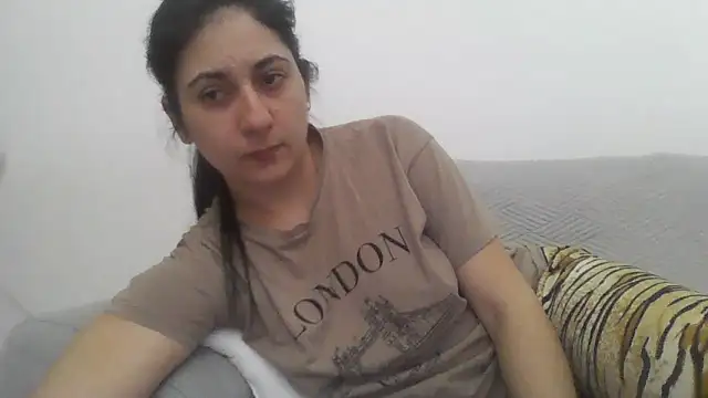 Snapshot of davenmichelle00 chatting on 03-03-26, 05:19 davenmichelle00 online show from 03-03-26, 05:19