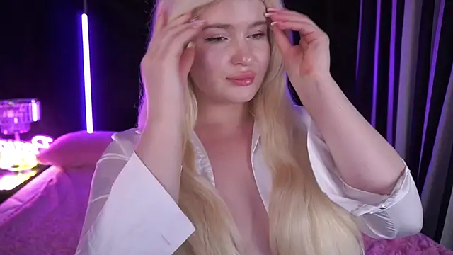 Snapshot of CocoSecretss chatting on 12-05-24, 10:23 CocoSecretss online show from 12-05-24, 10:23