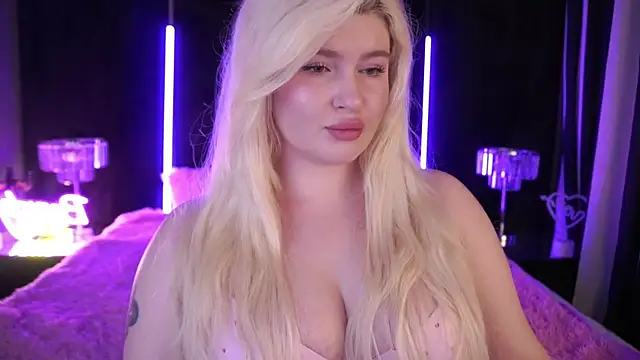 Snapshot of CocoSecretss chatting on 12-08-24, 07:47 CocoSecretss online show from 12-08-24, 07:47