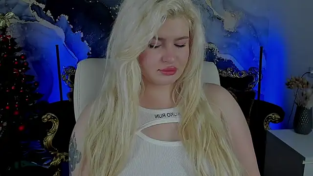 Snapshot of CocoSecretss chatting on 12-21-24, 07:56 CocoSecretss online show from 12-21-24, 07:56