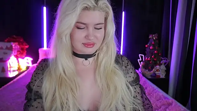 Snapshot of CocoSecretss chatting on 12-25-24, 07:57 CocoSecretss online show from 12-25-24, 07:57