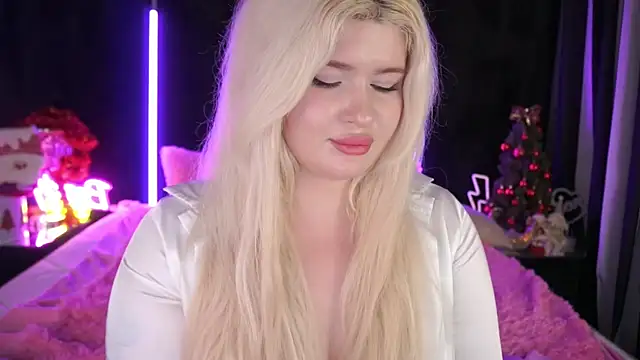 Snapshot of CocoSecretss chatting on 01-02-25, 10:48 CocoSecretss online show from 01-02-25, 10:48