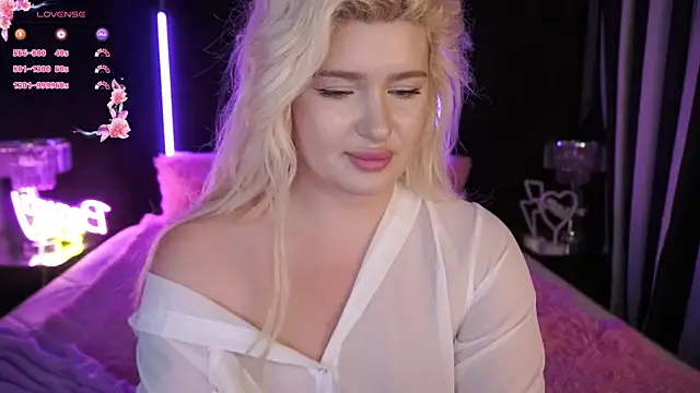 Snapshot of CocoSecretss chatting on 03-03-25, 10:06 CocoSecretss online show from 03-03-25, 10:06