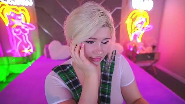 Snapshot of CocoSecretss chatting on 10-21-25, 06:47 CocoSecretss online show from 10-21-25, 06:47